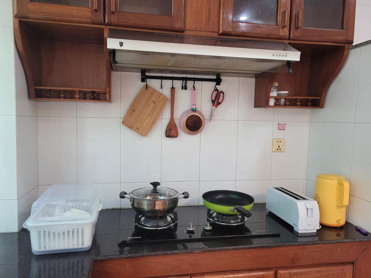 Yana House Phnom Penh Hotel Екстериор снимка