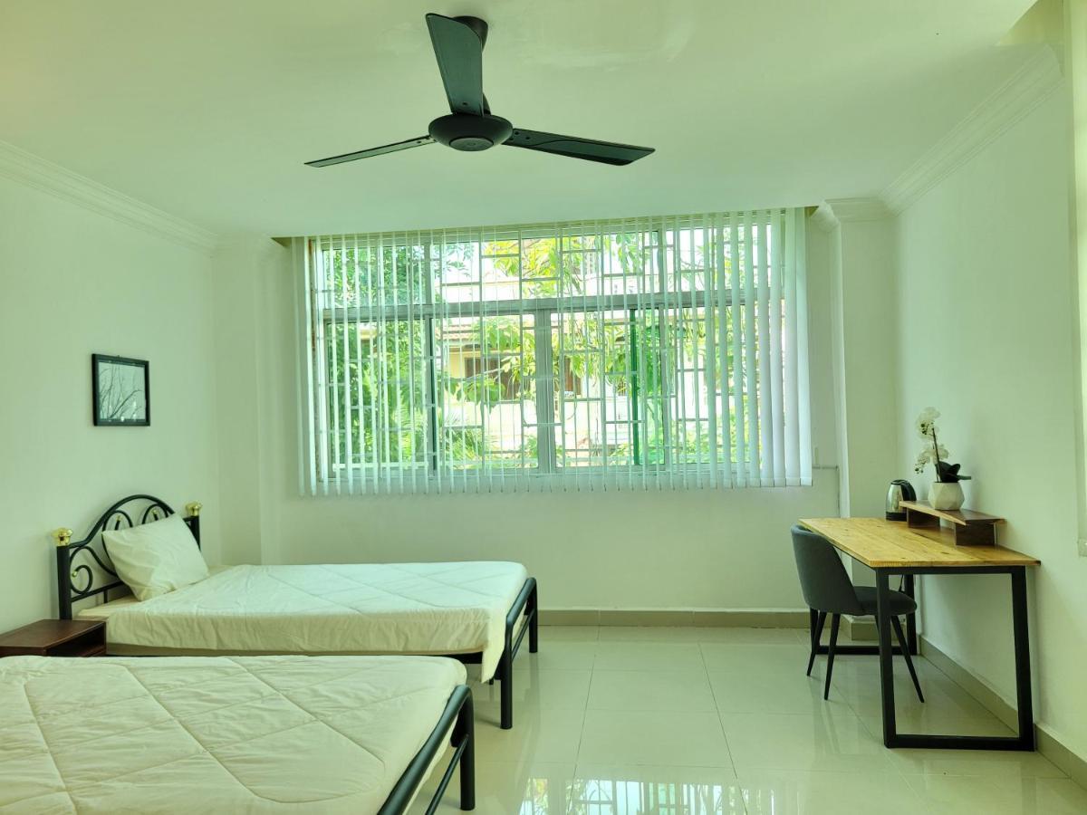 Yana House Phnom Penh Hotel Екстериор снимка